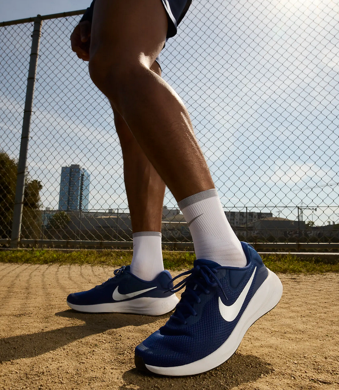 Nike Revolution 7